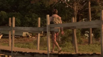 Black and pink florar shorts worn by John B (Chase Stokes) in Outer Banks (S01E04)