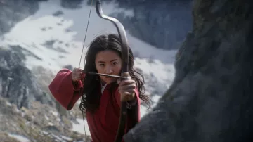 Arco recurvo utilizado por Mulan (Liu Yifei) en Mulan