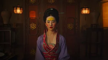 Vestido de kimono usado por Mulan (Liu Yifei) en Mulan