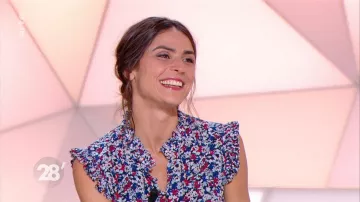 La robe longue à emmanchures volantées néo-liberty de Sonia Chironi dans 28 minutes le 06.08.2020