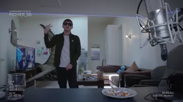 Veste Adddas Kaki porté par Vald dans Vald - Rappel (Clip officiel)