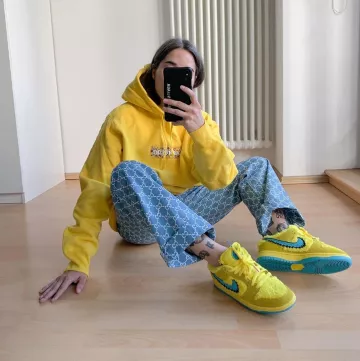 Pants gucci blue wideawakearthquake on the account Instagram of @wideawakearthquake