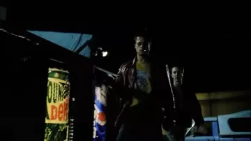 T-shirt Bee Healthy Eat Honey des années 70 en jaune porté par Tyler Durden (Brad Pitt) dans le film Fight Club