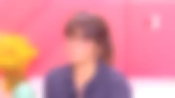 Glasses of view of Faustine Bollaert on It starts today