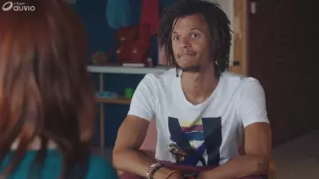 The t-shirt printed worn by Ulysses River (Sebastien Capgras) in Tomorrow belongs to us