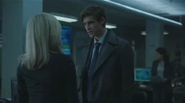 En cuir long manteau / veste porté par Dick Grayson (Brenton Thwaites) comme on le voit dans les Titans (S01E01)