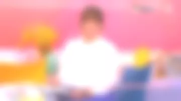 The shirt with victorian collar with cotton lace of Faustine Bollaert in It starts today the 27.08.2020