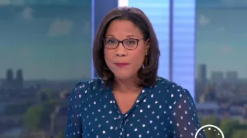 The dress with lavallière collar and lurex polka dot print of Karine Baste-Régis in Télématin the 27.08.2020