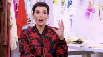 Le veste « bomber » motif japonais portée par Cristina Cordula dans l'émission Les reines du shopping