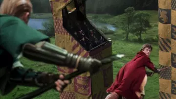 La réplica de La pluma Nimbus de Harry Potter de 2000 (Daniel Radcliffe) en Harry Potter y la cámara secreta