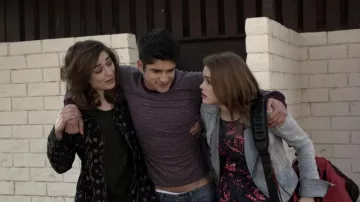 Guess floral dress worn by Lydia Martin (Holland Roden) in Teen Wolf (S03E05)