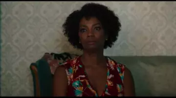 The red top with printed Brianna Cartwright (Teyonah Parris) in the film Candyman