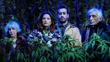 Campeona Polar de Aure Hazan (Julia Piaton) en Empresa Familiar (S02)