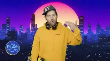 Yellow Flower Boy hoodie of Paul Rudd in 'Certified young person' Paul Rudd's hilarious mask message to millennials l GMA