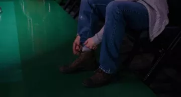 These shoes are wore by Chris Evans in What's Your Number movie of Colin Shea Chris Evans in What's Your Number?