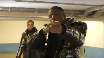 Chaqueta negra de Ninho en Uzi - Akrapo 5 (Clip Oficial)