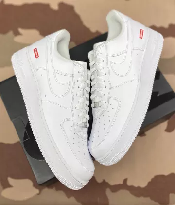 Nike Air Force 1 Low Supreme White en la cuenta de Instagram de @clockers_paris