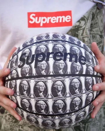 Supreme Spalding Washington Basketball Pale Mint en la cuenta de Instagram de @stockxstreetwear
