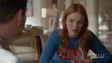 Christina Hoop Boucles d'oreilles portées par Kirby Anders (Maddison Brown) dans la Dynastie (S02E12)