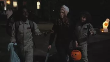 Décoration fantôme dans Stranger Things (S02E02)