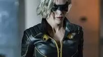 Superhero Jacket worn by Laurel Lance (Katie Cassidy) in Arrow Wardrobe TV show (Season 8 Episode 9)
