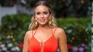 Florentina Boucles d'oreilles portées par Abbie Chatfield dans The Bachelor Australia