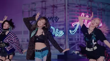 Moon logo black bra of Jennie Kim of BLACKPINK in ‘Lovesick Girls’ Music Video M/V