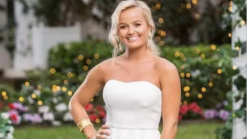 Siren Cuff porté par Elly Miles dans The Bachelor Australia