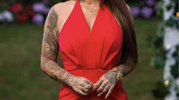 Siren Cuff porté par Jess Brody dans The Bachelor Australia