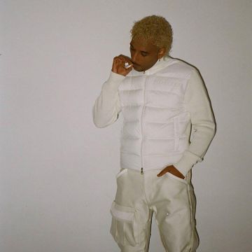 White Jacket of Laylow of Laylow on the account Instagram of @ laylow.nomercy