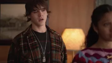 Checkered jacket of Luke (Charles Gillespie) in Julie and the Phantoms (S01E08)