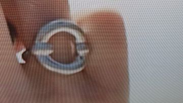 La bague anneau en argent portée par Cécile Alphand (Marie-Gaëlle Cals) dans Un si grand soleil (Saison 3)