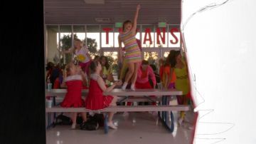 Vestido usado por Tina Cohen-Chang (Jenna Ushkowitz) en Glee (S06E02)