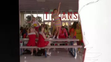 Robe portée par Tina Cohen-Chang (Jenna Ushkowitz) dans Glee (S06E02)