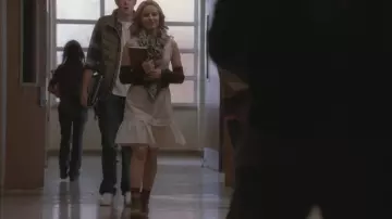 Robe portée par Quinn Fabray (Dianna Agron) dans Glee (S02E13)