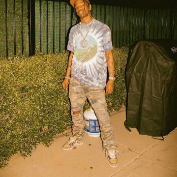 Travis Scott Clothes Outfits Brands Style And Looks Spotern
