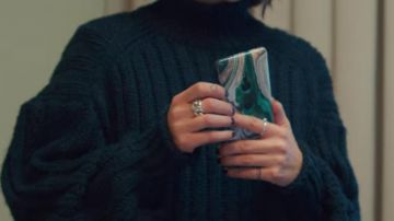 Black Cable Knit Mockneck Sweater with Puffy Sleeves of Denise Konar (Gizem Erdogan) in Love & Anarchy (S01E06)