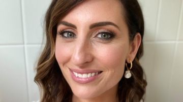 Ava Boucles d'oreilles portées par Luke et Jasmin comme on le voit dans Le Bloc (S16E50)