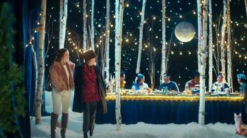 Red Tweed Blazer of Catherine O'Hara in A Call To Joy