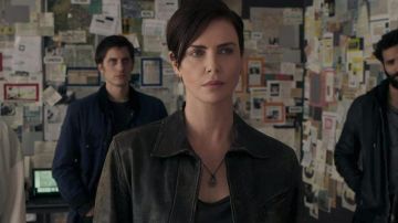 Collier porté par Andy (Charlize Theron) dans La Vieille Garde (collier de Quynh) Andromaque de Scythie