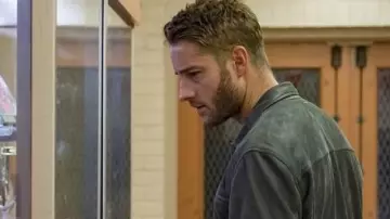 Black Leather Jacket of Jack Pearson (Milo Ventimiglia) in This Is Us (S05E02)