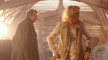 Robe Blanche du Moment (Billie Piper) dans Doctor Who (S07)