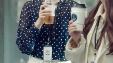 Romantic polka dot Ralph Lauren blouse of Seo Dal Mi (Bae Suzy) in Start-Up (S01E03)