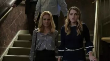 Pull portée par Chloe Rice (Anne Winters) dans la série 13 Reasons Why (S02E11)