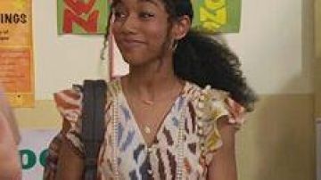 Dress worn by Reagan (Iman Benson) in the series Alexa &amp; Katie (S03E01)