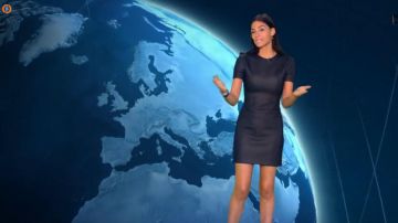 Robe noire de Tatiana Silva dans Météo de TF1