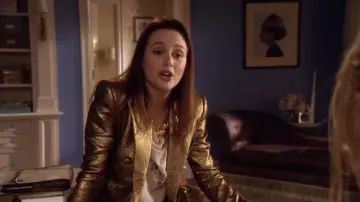 Le blazer de tailleur doré Balmain porté par Blair Waldorf (Leighton Meester) dans la série Gossip Girl (Saison 4 Episode 15)