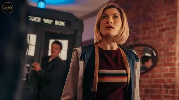 Burgundy Rainbow Sweater of The Doctor (Jodie Whittaker) in Doctor Who
