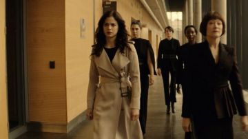 Trench Coat worn by Donna Troy (Conor Leslie) in Titans (S02E08)