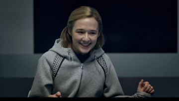 The gray vest unisex of Simone (Alba August) in The Rain S01E01